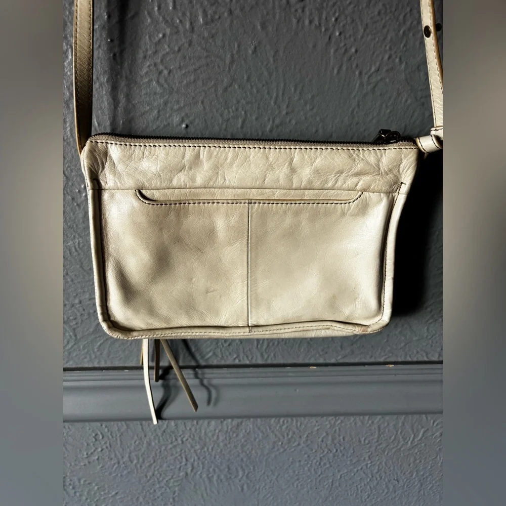 HOBO Cream Slim Crossbody Purse Leather Minimal Bag - Picture 8 of 11